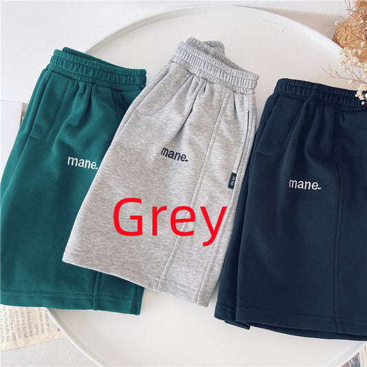 Boys' Undefyning Lynes cotton shorts featuring a soft, breathable fabric and an easy-fit design for everyday comfort.
