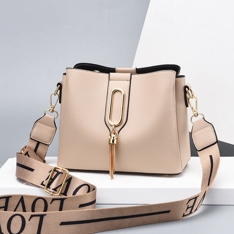Women's Small Shoulder Messenger Bag — interior view — Undefyning Lynes (3 of 6)