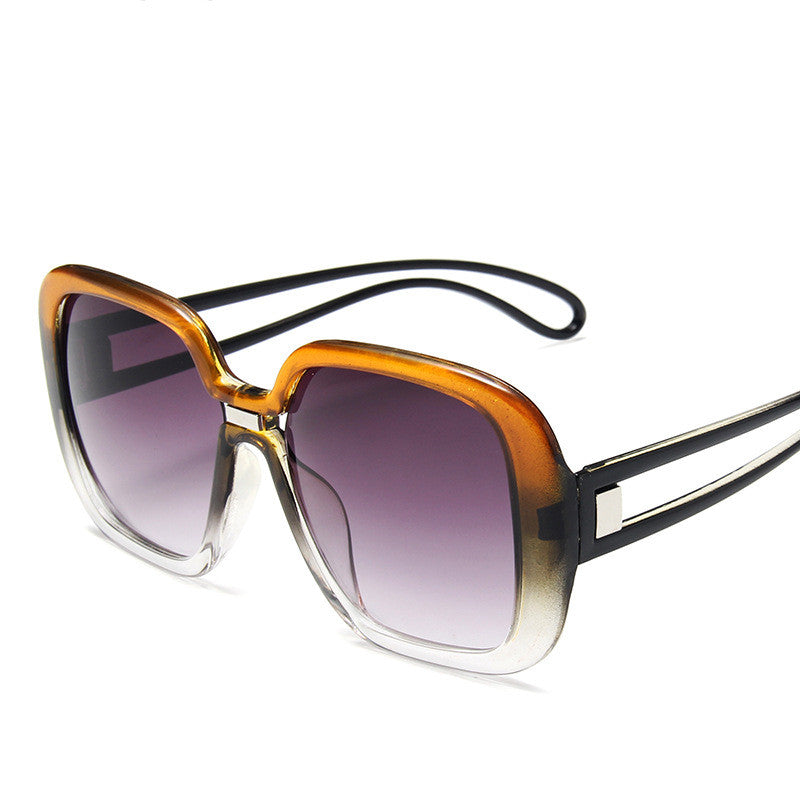 Cascade Gradient Sunglasses, oversized frame — Undefyning Lynes (4 of 6)