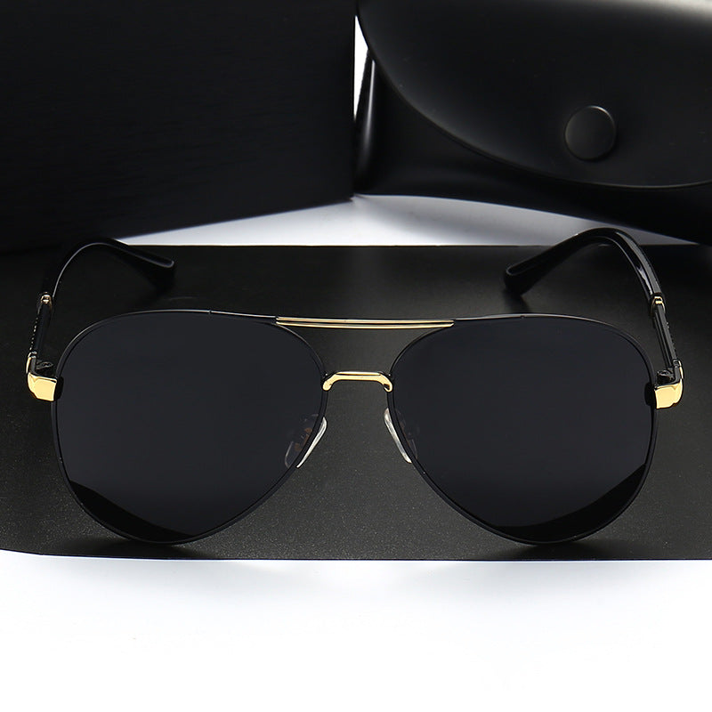 Color-Changing Polarized Sunglasses - lens color-change demo