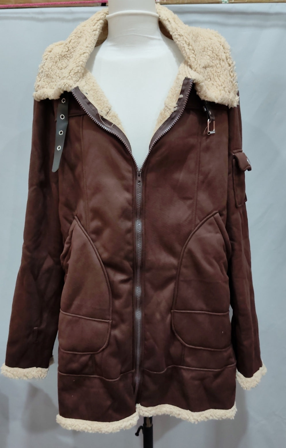 Sentinel Fur-Collar Field Jacket - pocket detail
