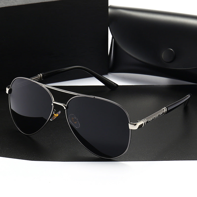 Color-Changing Polarized Sunglasses - hinge detail