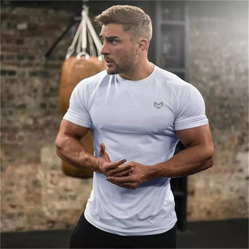 Men's Quick-Dry Running Shirt worn, running — Undefyning Lynes (3 of 6)