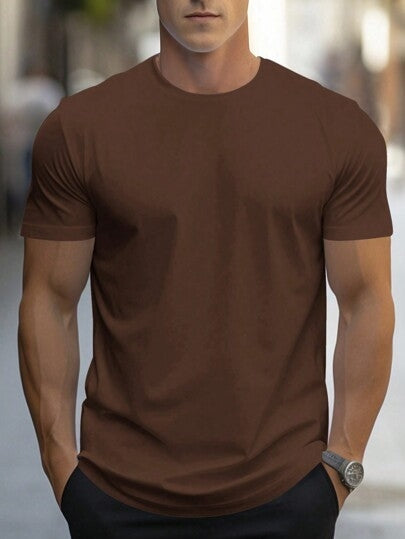 Training tee in red, front view