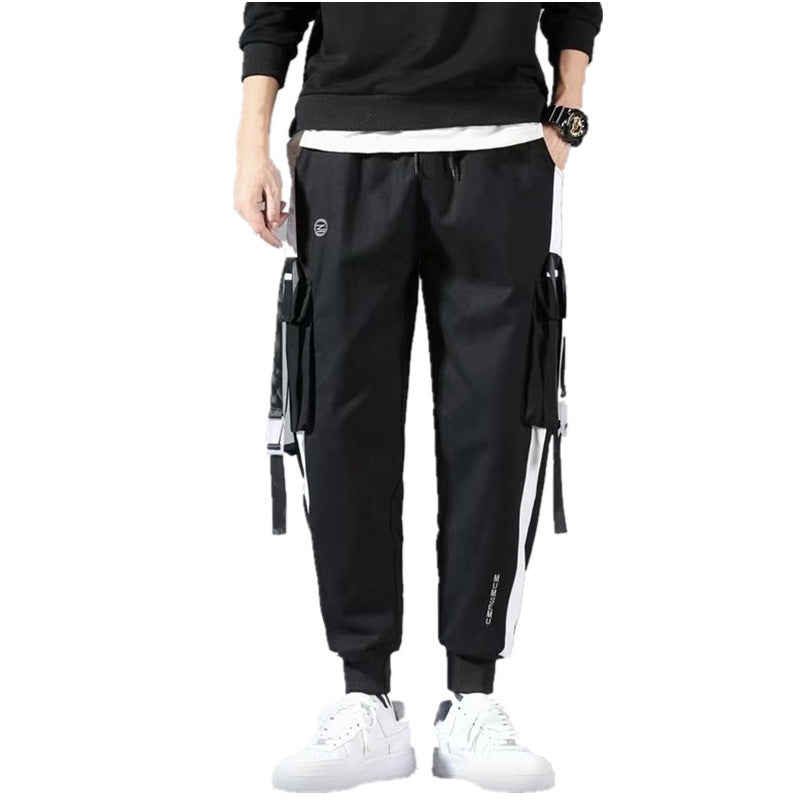 Tapered-Cuff Cargo Pants in black