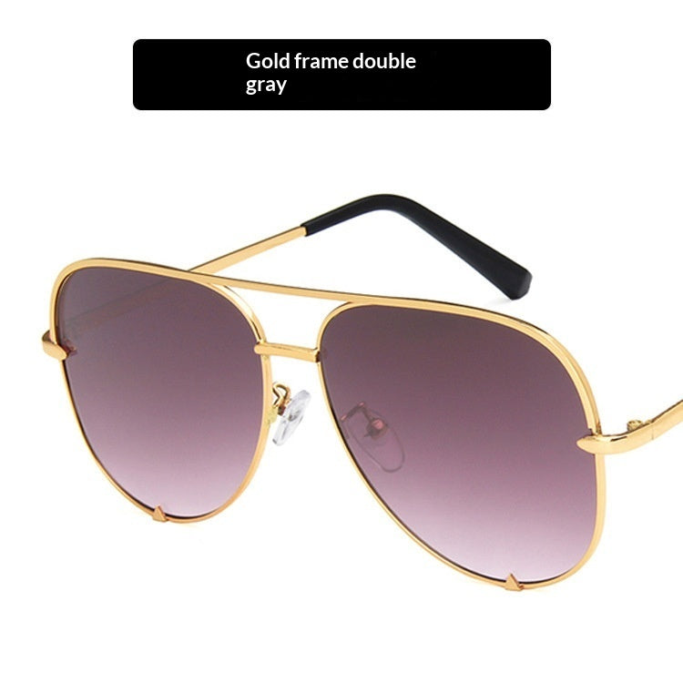Double-Bridge Metal Sunglasses in gold frame with gradient tea lens