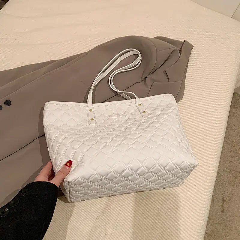 Diamond-Check Commuter Shoulder Bag - Undefyning Lynes