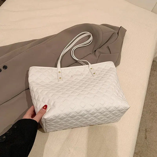 Diamond-Check Commuter Shoulder Bag - Undefyning Lynes